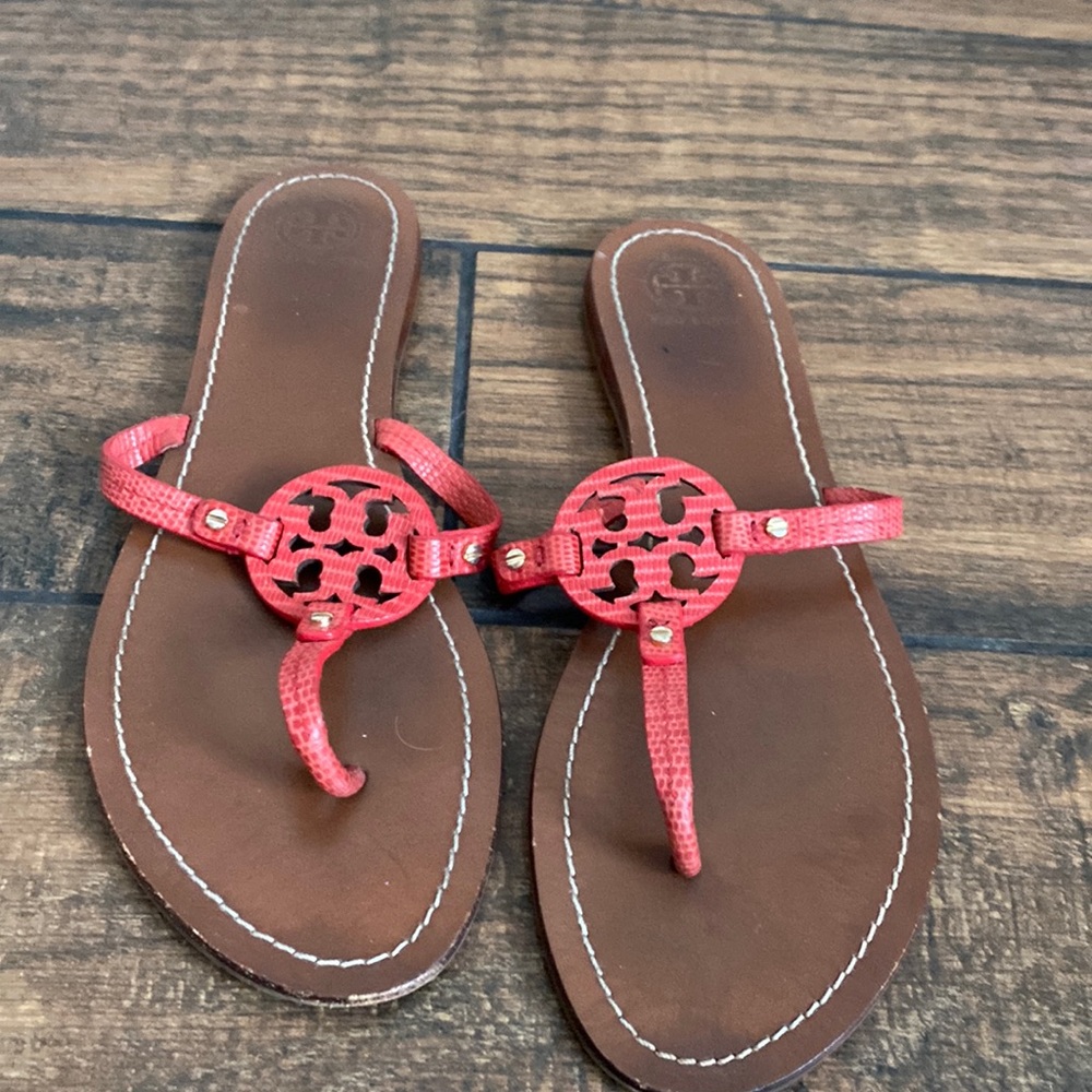 Coral color, Tory, Burch, sandals.
